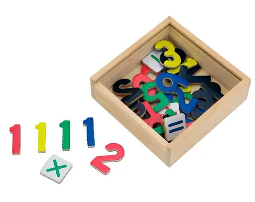 Набір магнітних цифр та знаків Viga Toys 50325 різнокольорові дерев'яні елементи на магнітах 37 шт - фото 2