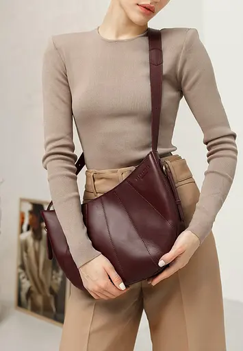 Шкіряна жіноча сумка Круасан Krast бордова - фото 2