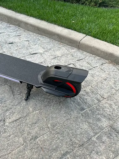 Дитячий електросамокат GIANT ES2 LED Max Black - фото 12