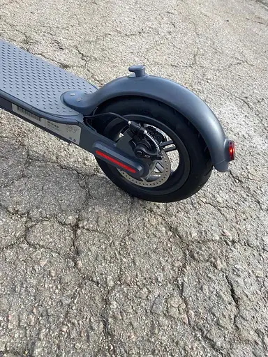 Электросамокат KUGOO М365 Pro MAX с передним амортизатором 13Ah серый(2025) - фото 9