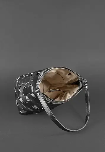 Шкіряна плетена жіноча сумка Пазл M чорна Krast - фото 5