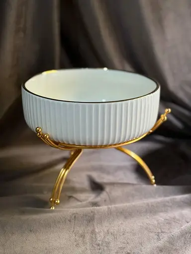 Керамическое блюдо 1569 G для сервировки с декоративной подставкой 20 см - фото 2