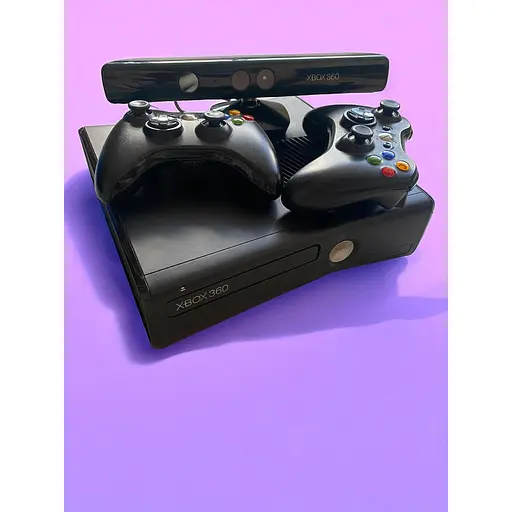 Игровая приставка Microsoft Xbox 360 Slim + 100 игр 500 ГБ 2 джойстика и Kinect