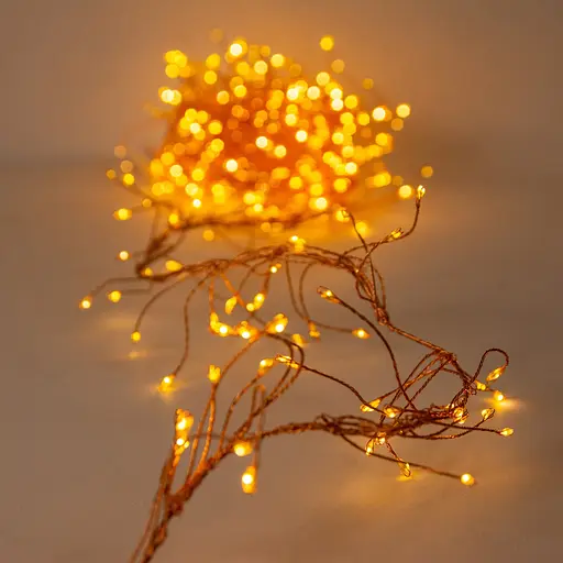 Гирлянда Chomik Кластер 150LED теплый белый на батарейках 1.5 м (LED1803)