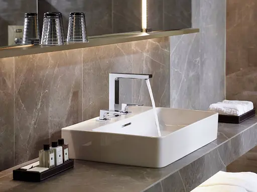 Змішувач Hansgrohe Metropol 160 для умивальника на 3 отвори Polished Gold Optic 32515990 Золотий - фото 2