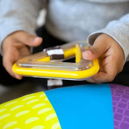 Мягкая развивающая подушка Baby Einstein Cal-a-Pillow (16756) - фото 8