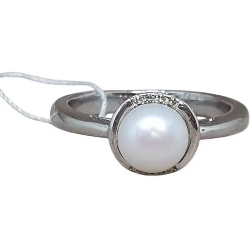 Серебряное кольцо TOP Silver с жемчугом и фианитами. 9510163Б 17,5