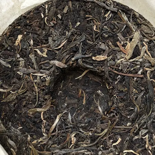 Шен пуер Jiaomu Gu Cha 2017 року млинець 357 г - фото 4