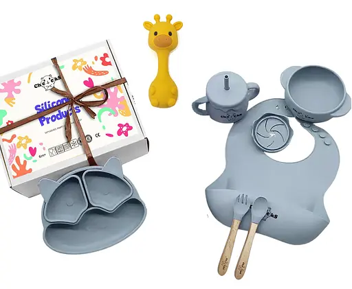 Набор силиконовой детской посуды Cheeks для прикорма на присосках из пищевого силикона голубой с грызунком прорезывателем-погремушкой Жираф № 2