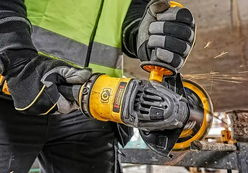 Акумуляторна болгарка DeWalt без АКБ та ЗП DCG418NT - фото 4