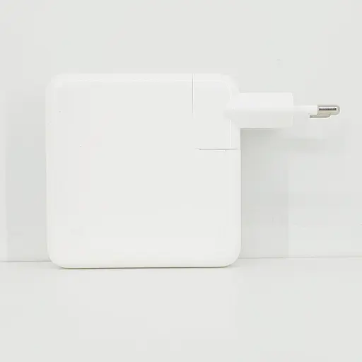Блок живлення Apple A1718 ( 20.3V 3A 61W) USB-C "Б/У" - фото 1