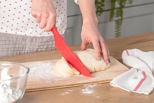 Пластиковий кухонний ніж для силіконового килимка крему, торта, тіста овочів та фруктів 30.5 см, Kitchette Червоний 83664 - фото 10