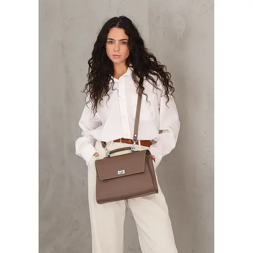 Жіноча шкіряна сумка Classic темно-бежева - фото 1