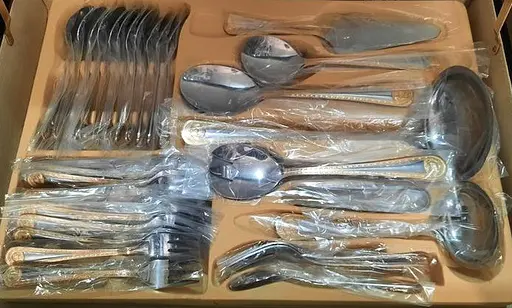 Набор столовых приборов Bachmayer BM-7802 Версаче на 12 персон в подарочном чемодане 72 предмета - фото 4