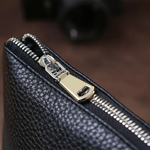 Женская сумка кросс-боди Shvigel из натуральной кожи 25х19х4 см sum0029044 - фото 8