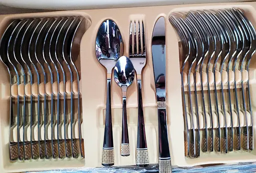 Набор столовых приборов Versace LV-1000 на 12 персон в подарочном чемодане 72 предмета - фото 2