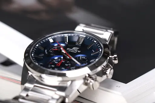 Годинник Casio Edifice EFR-573D-2AVUEF - фото 6
