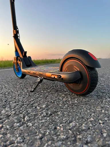 Детский электросамокат GIANT Kids E10 PRO 4.4Ah черный с LED - подсветкой (модель 2025 года) - фото 13