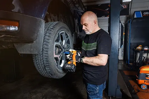 Гайковерт ударный Neo Tools Energy+ 18В бесщеточный 2500 об/мин 350 Нм 1/2" 3 скорости 1.1 кг без АКБ и ЗП - фото 2