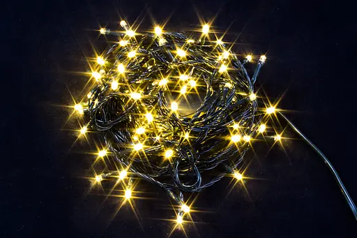 Гірлянда світлодіодна нитка 7 метрів на ялинку Тепло-біла 100 лампочок Laplandia новорічна від мережі чорний провід (ww.01.5B.100-)