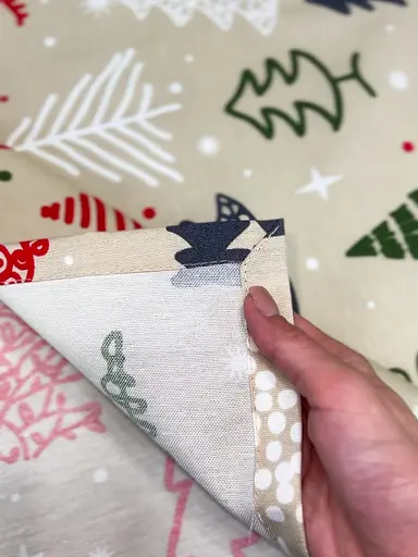 Водоотталкивающая Скатерть новогодняя с принтом Елки 220х140 см (+ 4 салфетки 30х40) Бежевый - фото 6