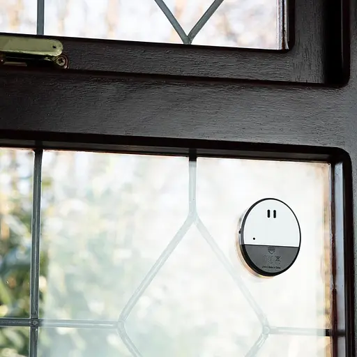 Датчик тревоги окна Сирена для разбития стекла 130 дБ Defender Ultra Slim Vibration Alarm 2 Pack - фото 4