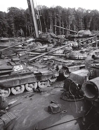 Незалежні. Історія сучасної України у світлинах кращих документалістів - фото 4