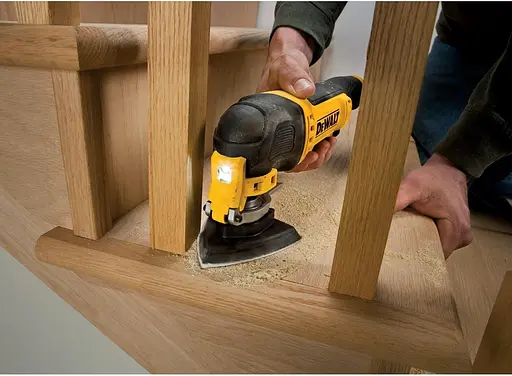 Шліфувальний аркуш DeWalt  P240 для дельташліфмашин 93 мм 10 шт. (DT3095) - фото 3