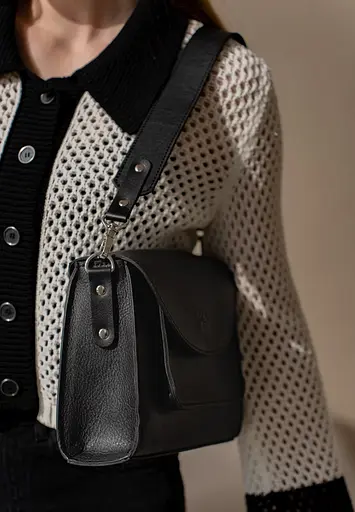 Жіноча шкіряна сумка Liv чорна - фото 4