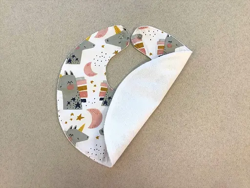 Непромокаемый слюнявчик Moontime "Единорожки с месяцами" - фото 2