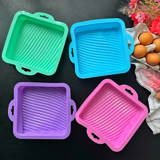 Форма квадратна силіконова для випікання кексів, тортів, пирогів та тістечок 18х18 см, A-plus Рожевий 85740 - фото 1