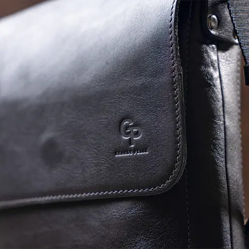 Сумка кожаная мужская GRANDE PELLE 21х23х4,5 см sum0012522 - фото 9