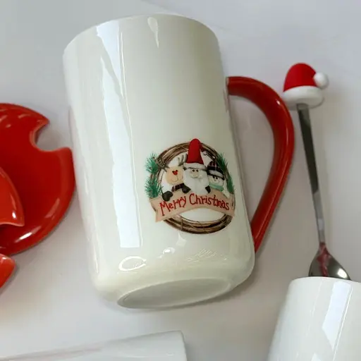 Кружка новогодняя Olens 8030-293-1 Рождественское утешение с крышкой и ложкой керамика 430мл Белая - фото 3