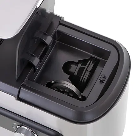 Мясорубка №5 с слайсером + насадка на колбасу и кеббе Adler AD 4813 - фото 7