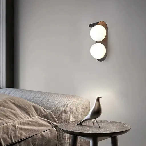 Бра у чорному корпусі з 2-ма білими плафонами Line F WB 17/2 BK - фото 1