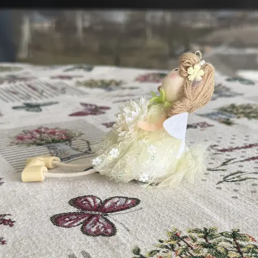 Великодня декоративна лялька бежева з квіткою MIS LT - фото 3