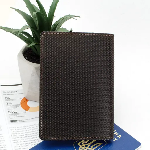 Обложка на паспорт кожаная украинская "Герб" коричневая - фото 2