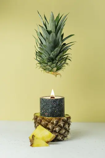 Парфумована свічка Choice Aroma Fruits tropicaux чорна 140 г - фото 4