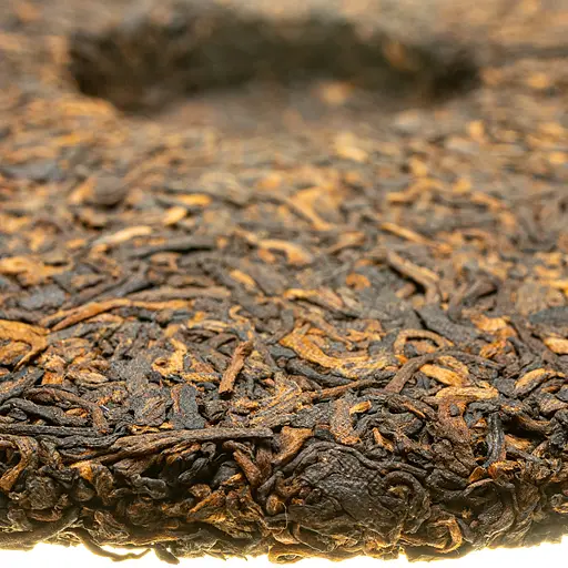 Шу Пуэр Императорский Гун Тин с горы Ибан 2003 г - блинчик, 357г - фото 11