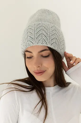 Женская вязаная шапка Ангора Ажур с флисовой подкладкой 60% ангора Серый - фото 2