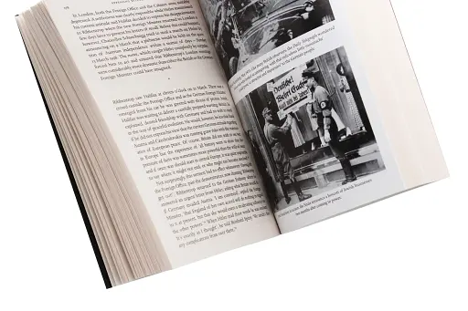 Appeasing Hitler. Chamberlain, Churchill and the Road to War - фото 2