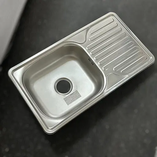 Мойка кухонная Kraft 7642 D Decor с сушилкой 760x420x180x0,8 мм Нержавеющая сталь 30412 - фото 3