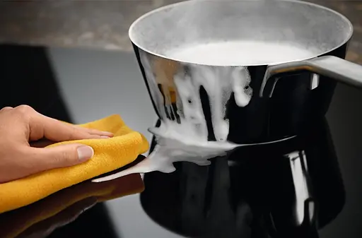 Варильна поверхня індукційна Electrolux 80 см розширена зона датчик кипіння Hob2Hood чорний - фото 3