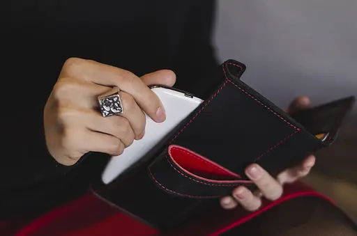 Кожаное женское портмоне 3.0 черное с красным. - фото 7