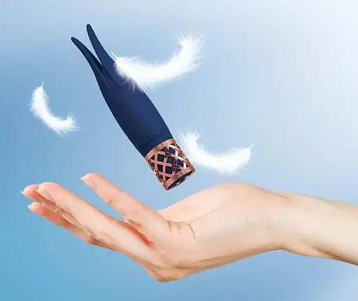 Вибратор Pillow Talk Secrets Playful Clitoral Vibrator Blue SO8245 (108553) - фото 7