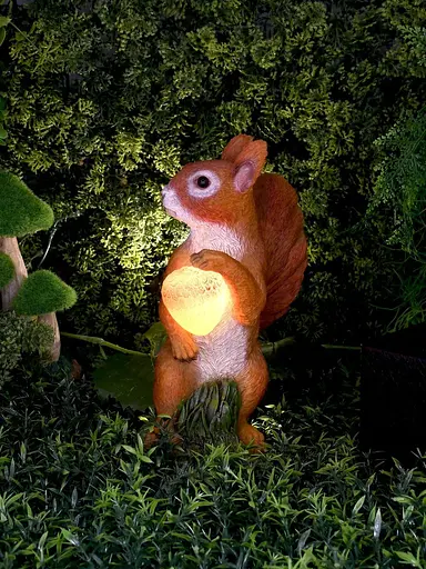 Декоративна фігурка Engard Білка з горіхом на сонячній батареї 24х11х17 см (KG-30) - фото 7