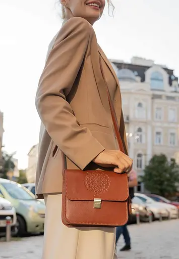 Шкіряна жіноча бохо-сумка Лілу світло-коричнева - фото 7