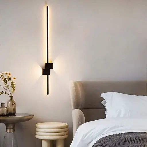 Настенный черный светильник Сomfort в 3-х размерах длины Line F Арт. WM23 BK - фото 1