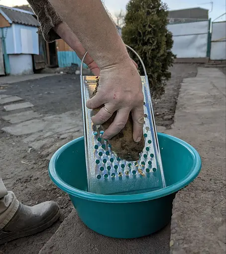 Ручна корморізка-терка кормова для подрібнення коренеплодів з оцинкованої сталі 48х20 см, Авеста 86734 - фото 10