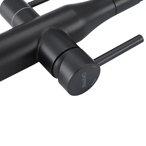 Смеситель для кухни на две воды Gappo G4399-66 гибкий излив нержавеющая сталь черный матовый - фото 3